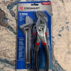 3 Piece Pliers and Wrench Set