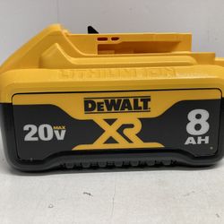 Dewalt DCB208 - 20V MAX XR 8Ah Compact Lithium-Ion Battery