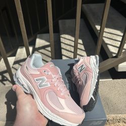 New Balance “Pink Sand”