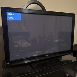 Panasonic Panasonic Viera 42inch Smart Tv with Remote- Like New