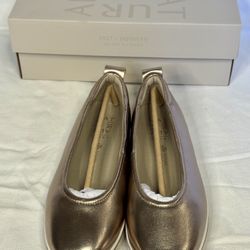 Brand New Naturalizer Carla Sport Ballet Flats (Rose Gold) 👟