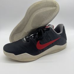 Nike Kobe 11 Elite Low Tinker Hatfield Black 822945-060 Youth Size 7 (7Y)