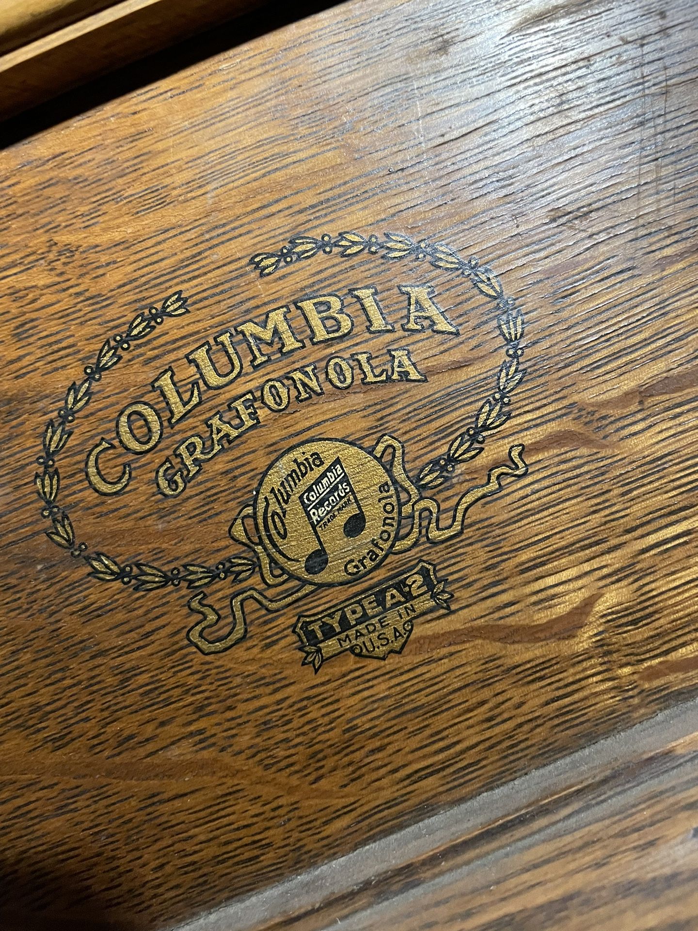 Vintage Columbia Grafanola Type A Phonograph