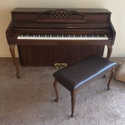 Free Piano  In tarzana 