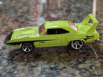 Loose-2012 Hot Wheels 70 PLYMOUTH SUPERBIRD Lime Green 88/247 Muscle Mania Mopar