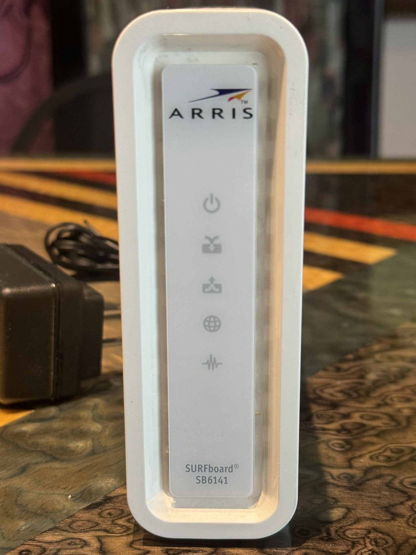 ARRIS SURFboard SB6141 Cable Modem