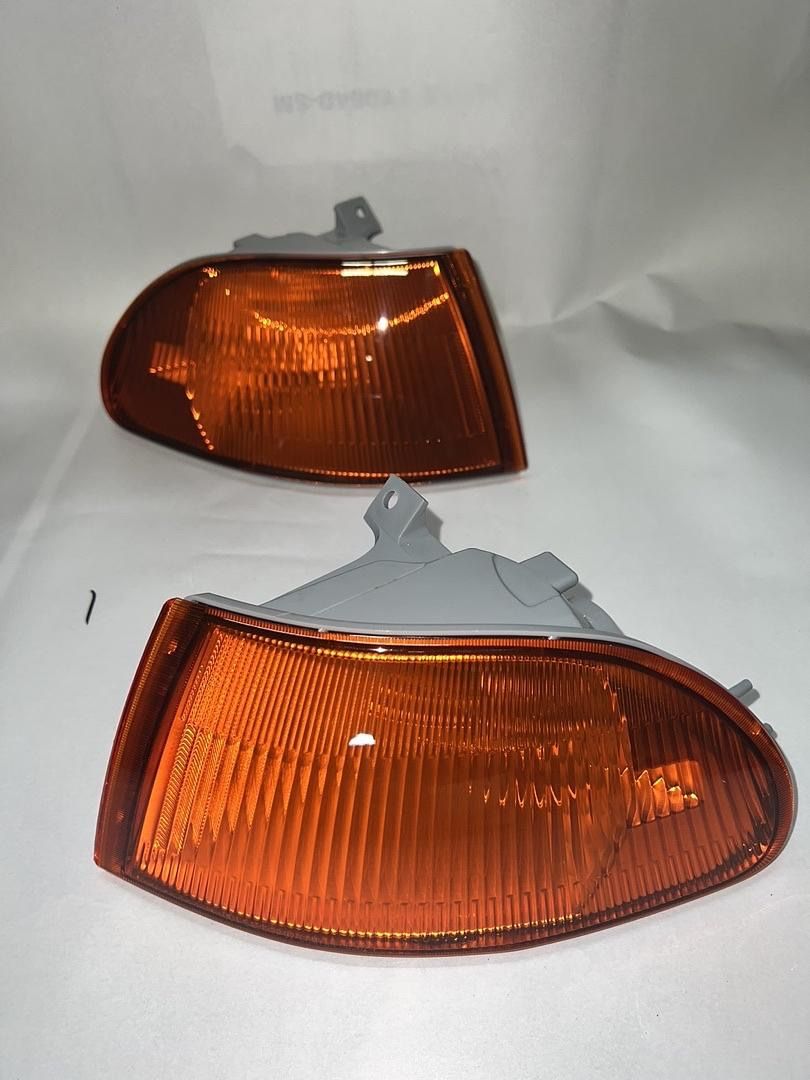  92-95 honda civic 4 door sedan corner lamps lights amber pair