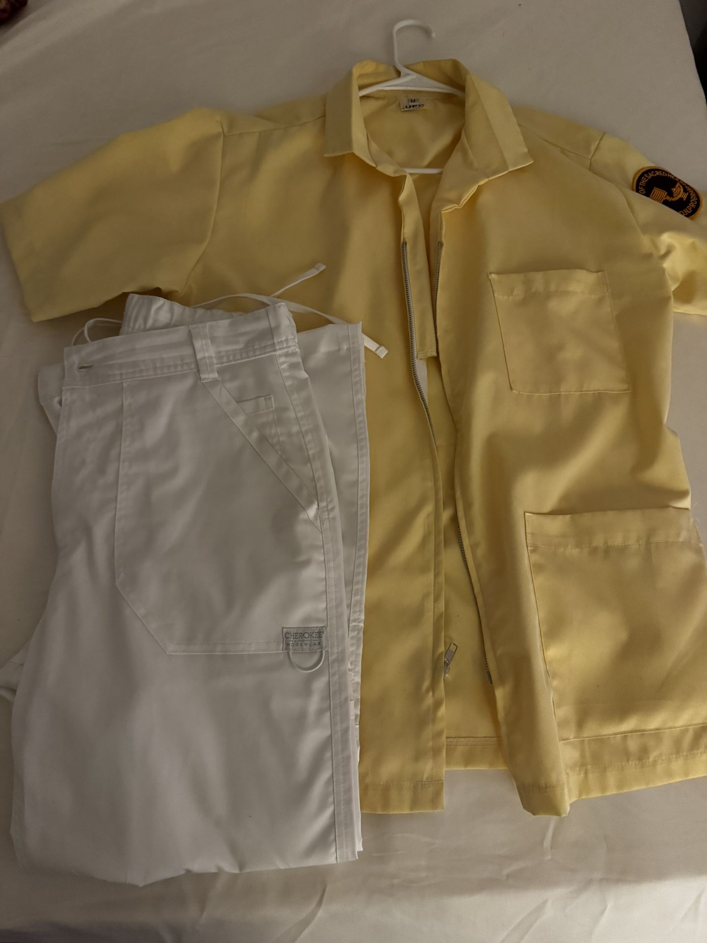 Universidad del Sagrado Corazon Nursing Uniform( Men)
