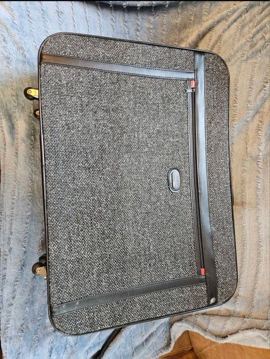 Hampshire 4 piece luggage set