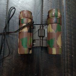 Small Camouflage Binoculars 8x21 Field 7 $12 OBO 