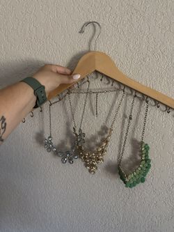 Jewelry Organizer Hanger 3 Available