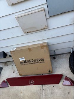 AMG  spoiler for W1 24 Mercedes sedan (Aftermarket)
