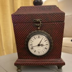 Vintage Trenton Decorative Wooden Storage Box With Quartz Clock