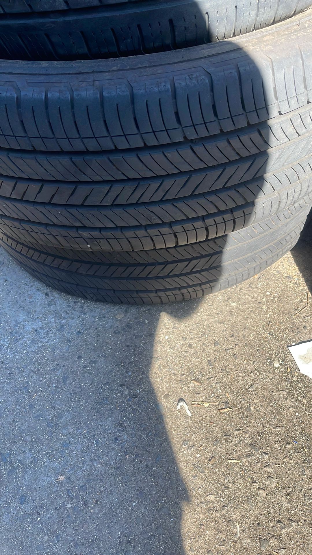 245-60-18 Kumho Crugen Pair