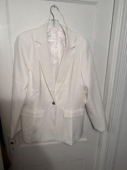 WOMENS WHITE BLAZER SIZE 2X-NEW, NEVER WORN