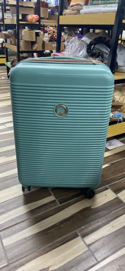 Delsey Paris Hard Shell Spinner Luggage
