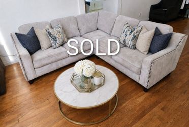 Ashley Furniture Sectional in Good condition!