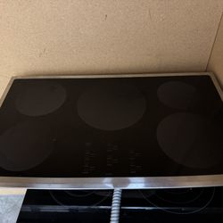 GE Profile Smart Electric Cooktop Great Condition 