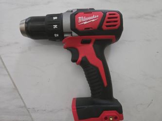 Milwaukee M18 18V Lithium-Ion Cordless 1/2 in. Drill Driver with charger only no batteries