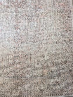 Area Rug 3'11"X5" 7'