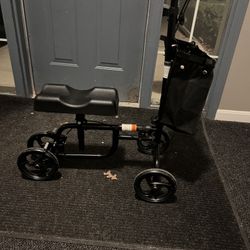knee scooter 