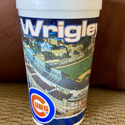 Chicago Cubs Souvenir Glass with Wrigley Facts 