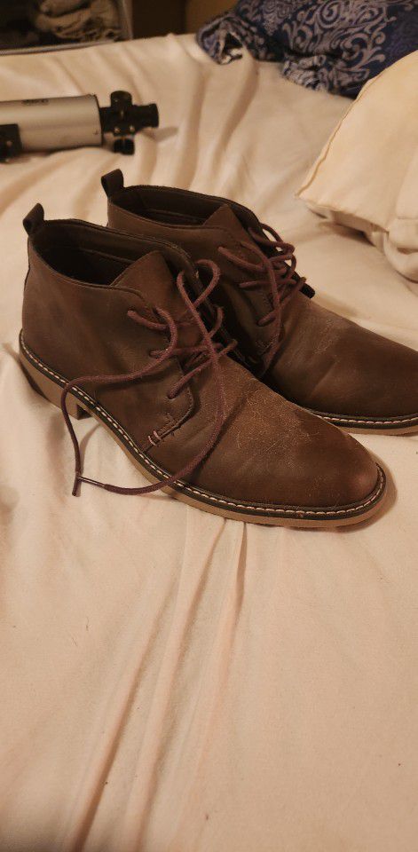 A pair of good comfortable good fellow boots from target.