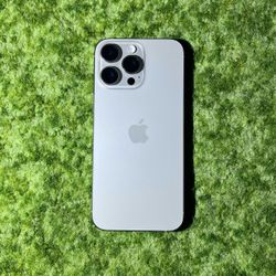 iPhone 16 Pro Max | 256GB | Natural Titanium | Factory Unlocked
