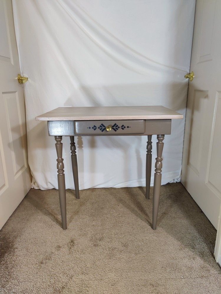 Writing Desk, vanity desk, entry table, Solid Wood