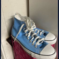 2 Pared De Converse  Poco Uso. Size 11.5  Los 2 Por 60 Dlls