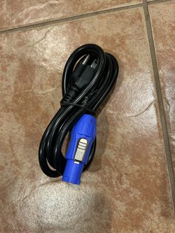 PWRCON and 3 Pin DMX Cables