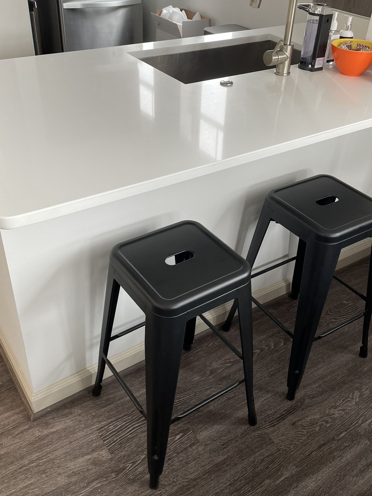 Set of 26in Bar Stools