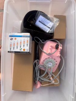 Vintage pink phone & other decor items