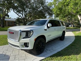2023 GMC Yukon XL • Excellent Condition • New Tires • Service Records