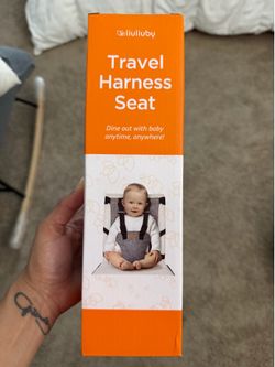 liuliuby Compact Travel High Chair | Portable High Chair for Baby | Baby Travel Essential Harness Seat | Must Haves for Vacations, Restaurants, Family