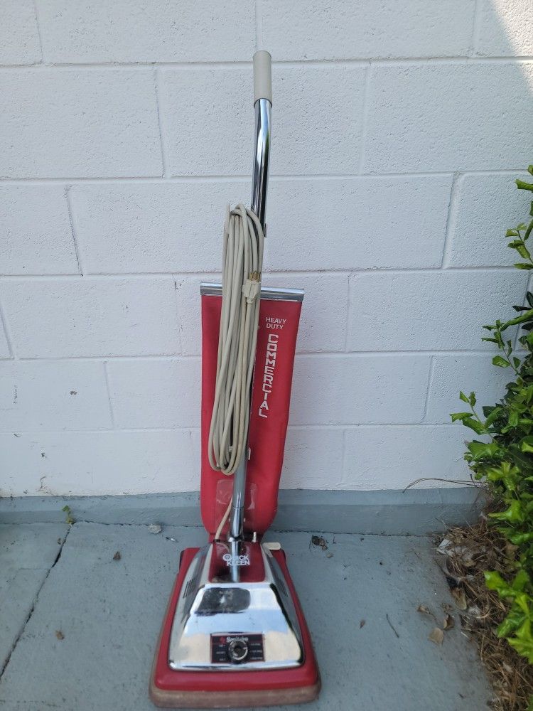 Commercial Vacuum Cleaner