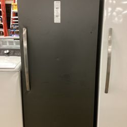 Frigidaire Garage Ready Frost Free Upright Freezer 