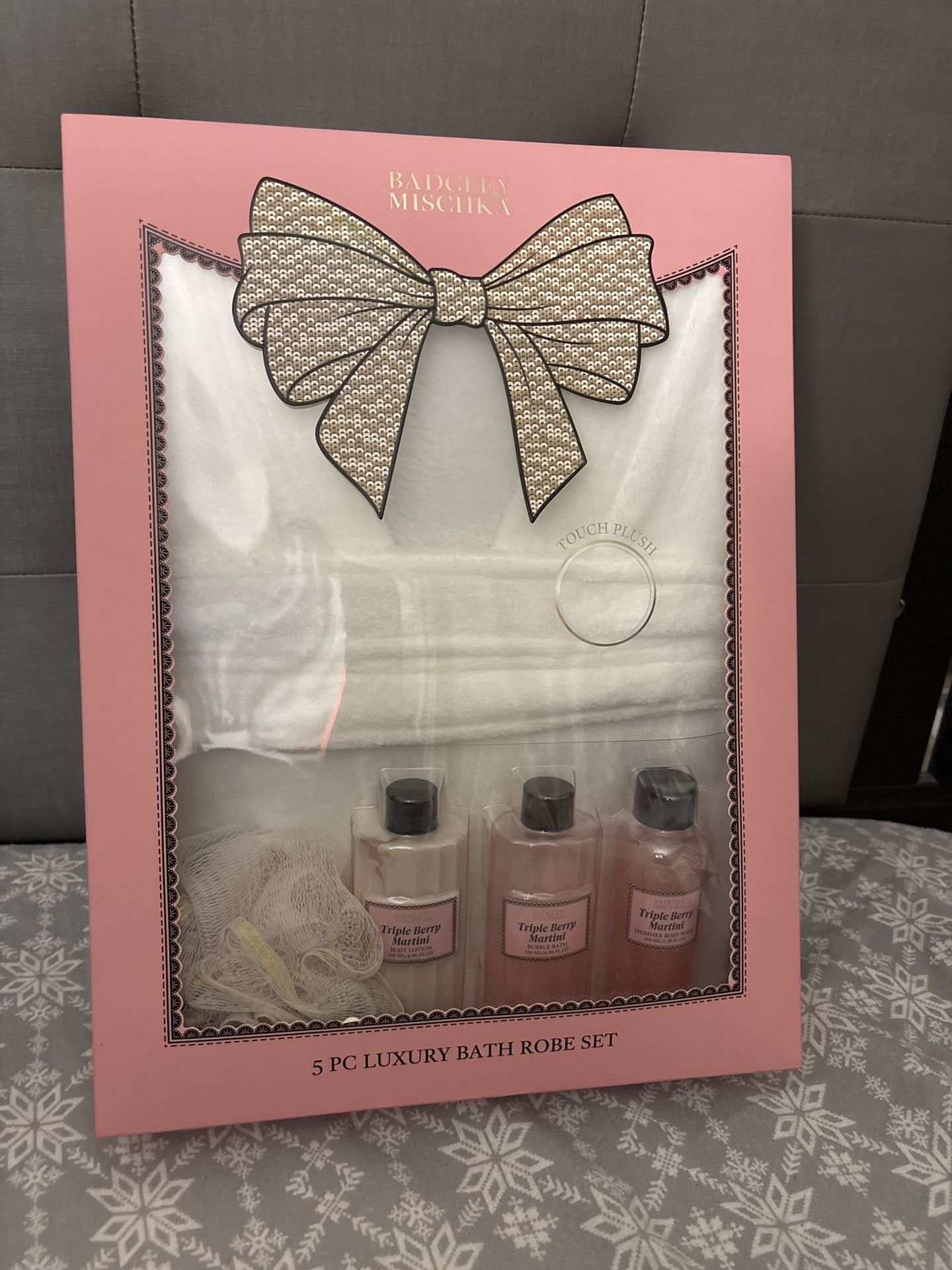 Badgley Mischka 5 PC Luxury Bath Robe Set