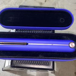 DYSON STRAIGHTNER $170