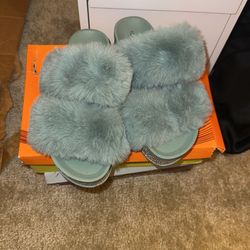 Cute Fuzzy Platform Sandals