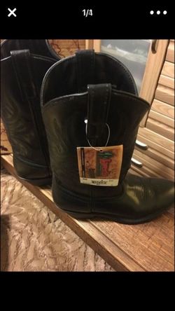 Botas nuevas Marca Laredo size 9