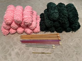 Knitting needles and yarn