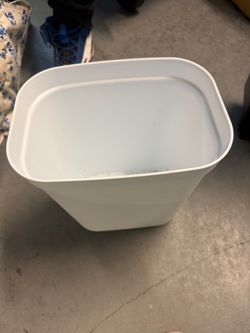 4 gallon trash can white
