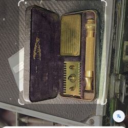 Vintage Gillette Gold Tone