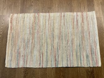 Rug 30in x 48in Threshold good condition