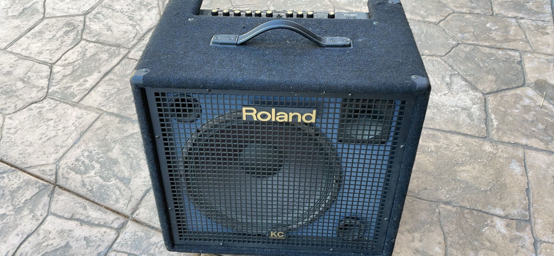 Roland KC550 UC MADE IN USA Combo 15” Keyboard / Vocal Amplifier in New Condition