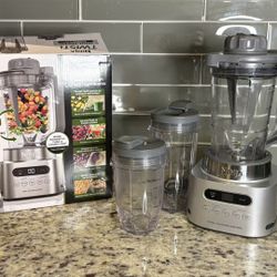 Like-New Ninja TWISTi High-Speed Blender Duo - 1600W (Includes Box)