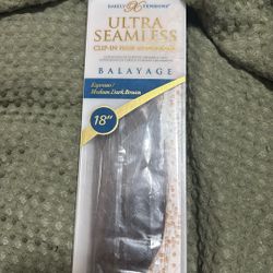 Brand new woman clip hair extension