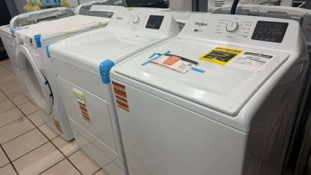 Whirlpool washer and dryer set 🆕