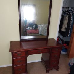 Dresser With Big Mirror